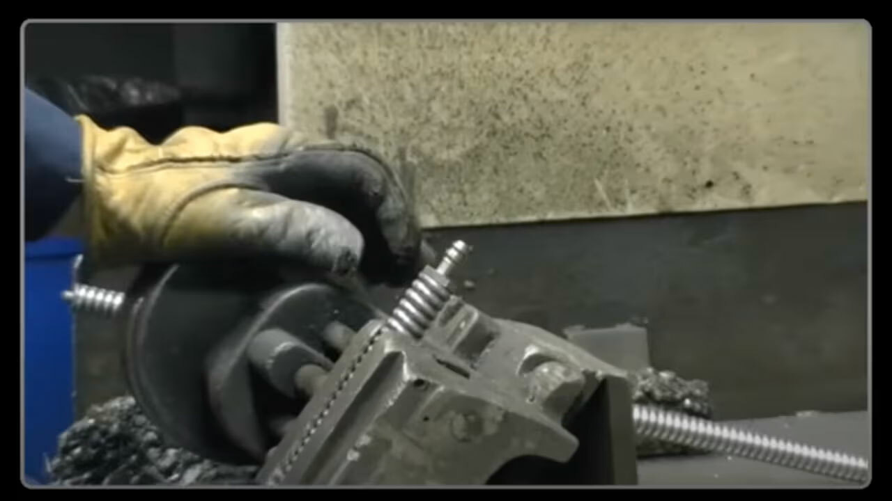 Chemically Welding Splicers & Couplings in Cable